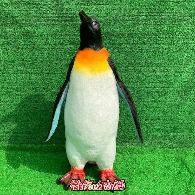 可愛企鵝擺件，玻璃鋼精致卡通裝飾