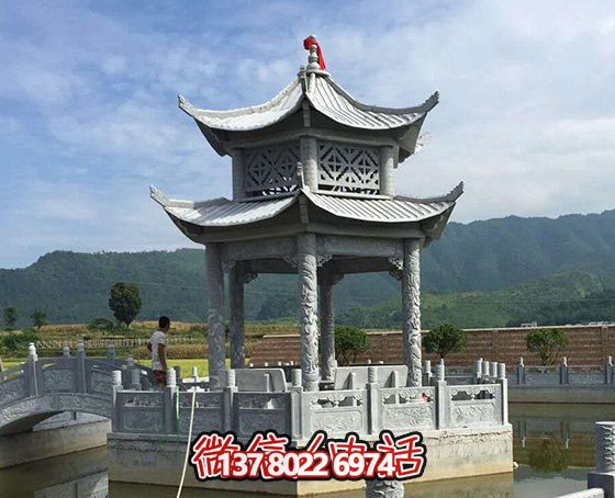 景區湖中擺放雙層青石仿古觀景休閑涼亭 景區湖中擺放雙層青石仿古觀景休閑涼亭