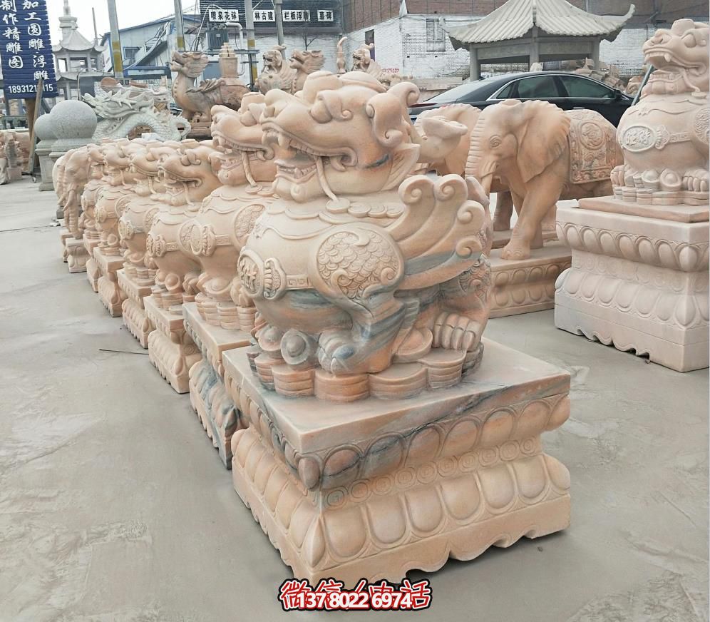 小區(qū)別墅晚霞紅石雕辟邪貔貅雕塑 小區(qū)別墅晚霞紅石雕辟邪貔貅雕塑